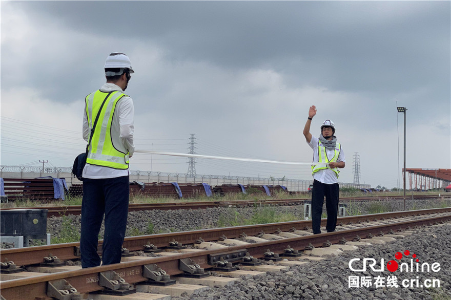 
沈阳各大医院黄牛代挂号电话票贩子号贩子网上预约挂号,住院检查加快,我在印尼开“复兴号”