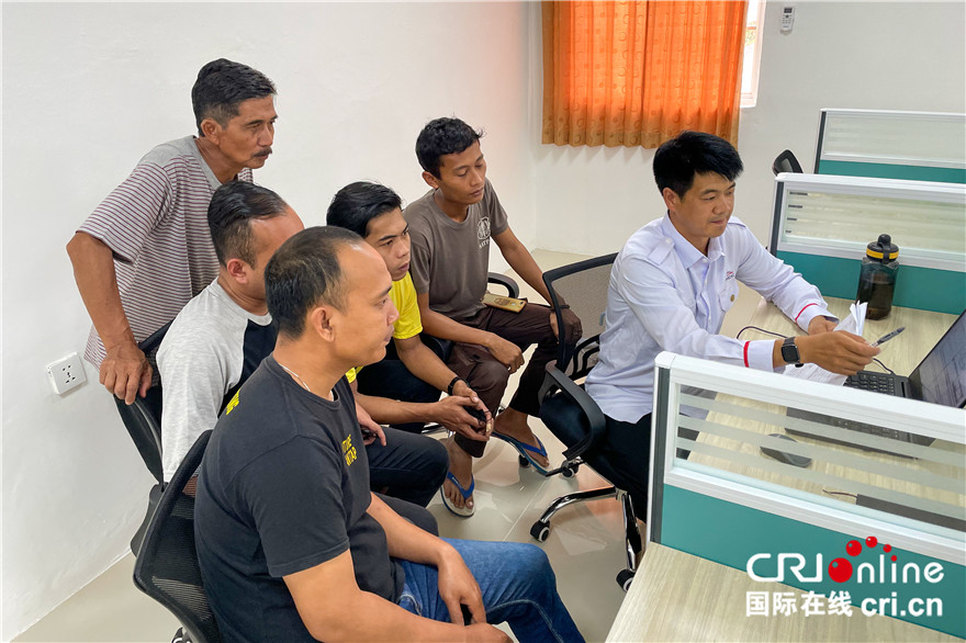 
沈阳各大医院黄牛代挂号电话票贩子号贩子网上预约挂号,住院检查加快,我在印尼开“复兴号”