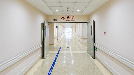 
北大医院黄牛代挂号电话票贩子号贩子网上预约挂号,住院检查加快,“五一”假期人员流动增多 联防联控机制研判疫情走势→