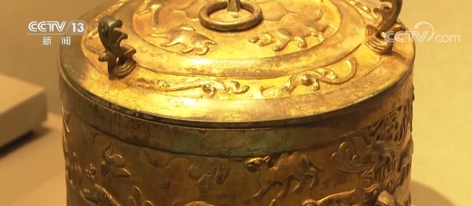 
上海各大医院黄牛代挂号电话票贩子号贩子网上预约挂号,住院检查加快,“清明”文物 以鲜花遥寄追思 以酒樽为礼器缅怀告慰