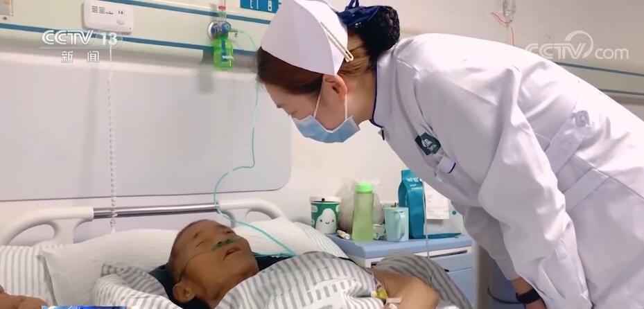
浙江第一医院黄牛代挂号电话票贩子号贩子网上预约挂号,住院检查加快,打造零售新业态 小店经济成为拉动经济发展的“毛细血管”