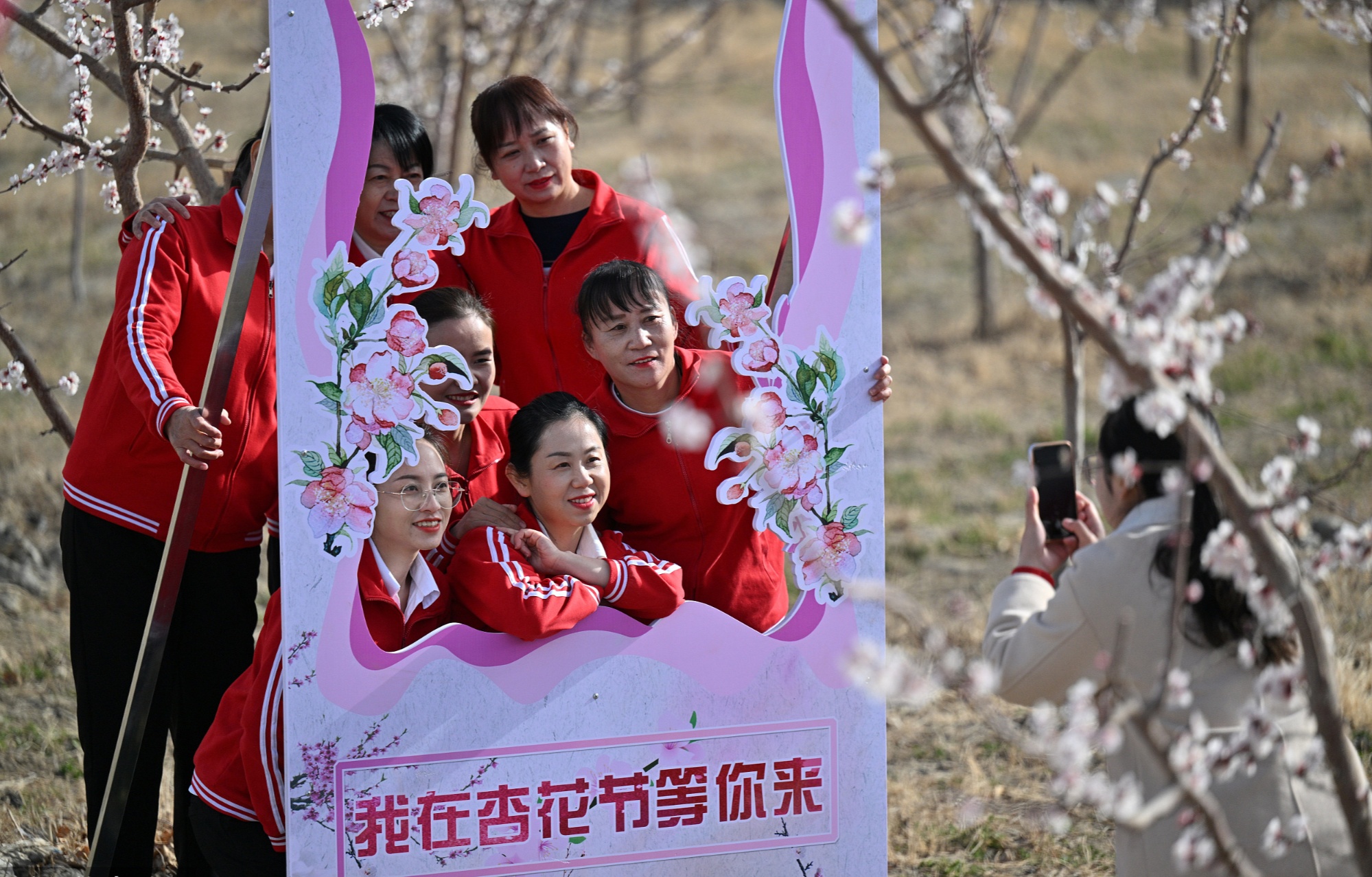 
杭州市妇幼保健院黄牛代挂号电话票贩子号贩子网上预约挂号,住院检查加快,开局加把劲儿丨出入境旅行双向复苏 为旅游业高质量发展注入新动能