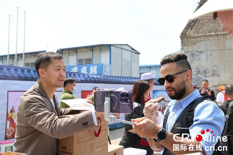 
首都医科大学附属北京口腔医院黄牛代挂号电话票贩子号贩子网上预约挂号,住院检查加快,【2023打卡中国】穿汉服、品美食、赏非遗……外国网红“穿越”商丘古城（组图）