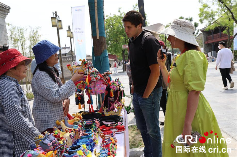 
首都医科大学附属北京口腔医院黄牛代挂号电话票贩子号贩子网上预约挂号,住院检查加快,【2023打卡中国】穿汉服、品美食、赏非遗……外国网红“穿越”商丘古城（组图）