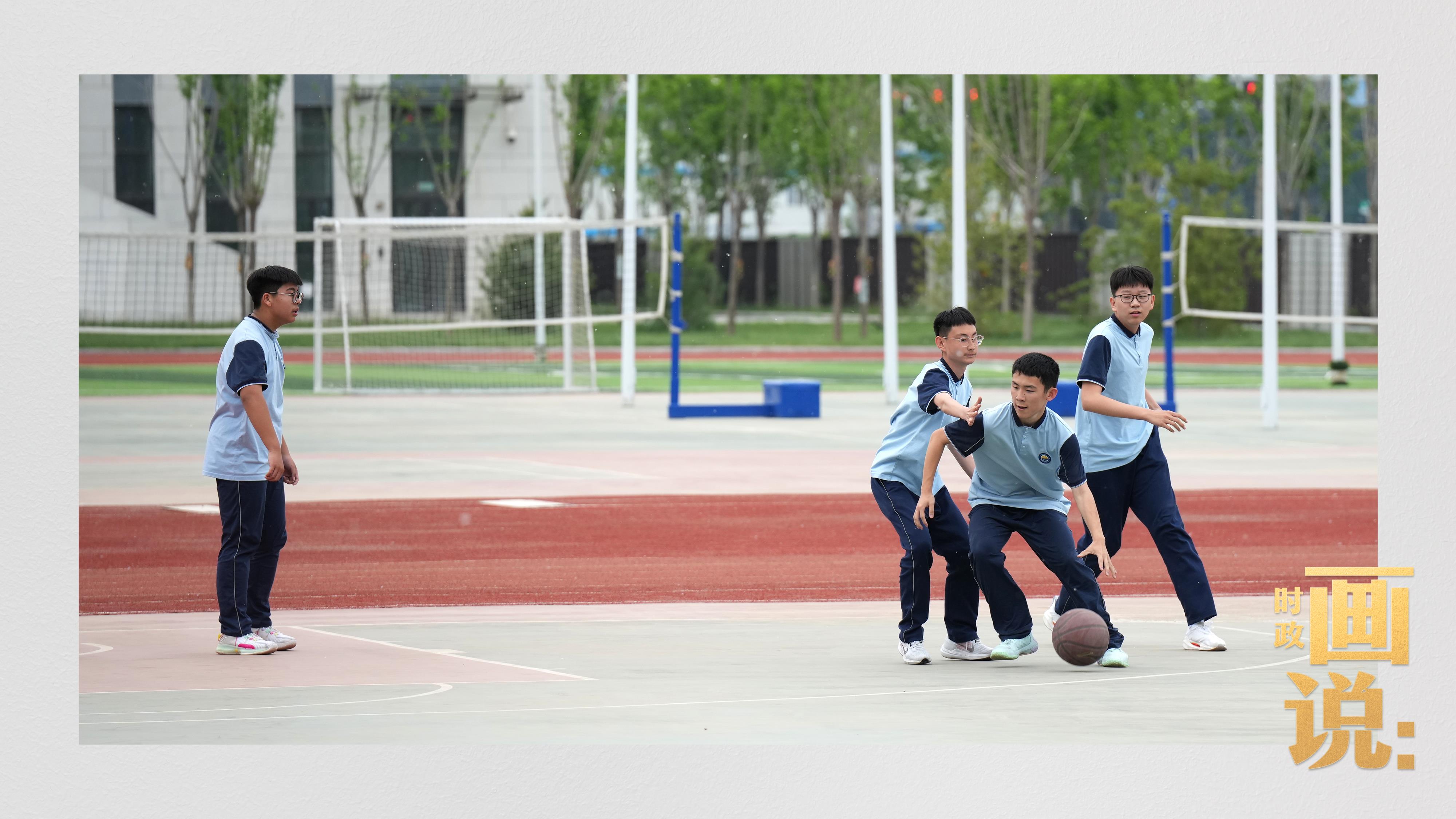 
包含北京大学第一医院黄牛代挂号电话票贩子号贩子网上预约挂号,住院检查加快,时政画说丨雄安·时辰
