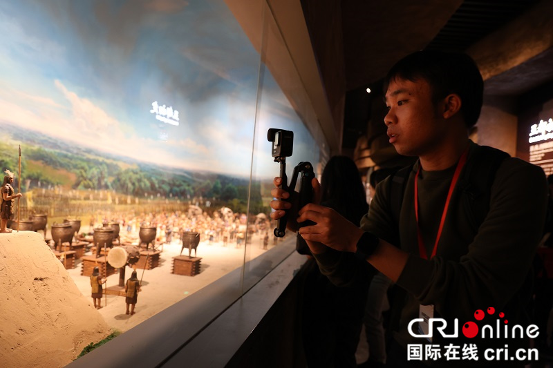 
南京鼓楼医院黄牛代挂号电话票贩子号贩子网上预约挂号,住院检查加快,【2023打卡中国】外国网红沉浸式体验开封宋文化 读懂中国式现代化的文旅实践