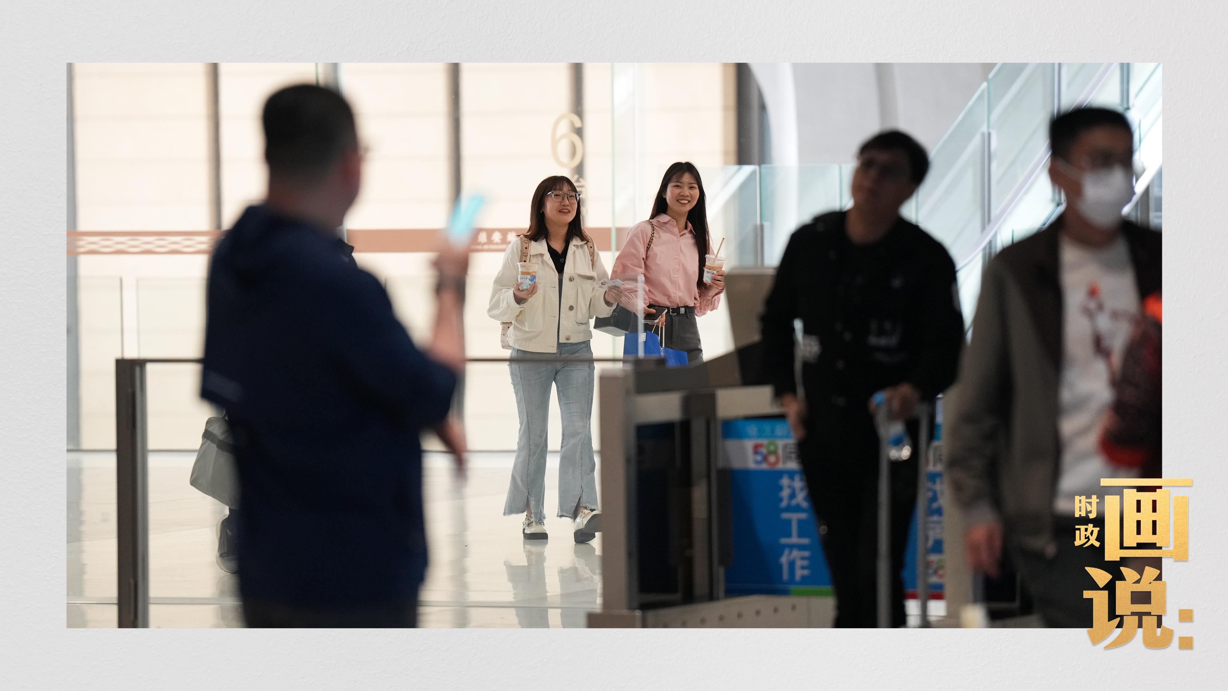 
包含北京大学第一医院黄牛代挂号电话票贩子号贩子网上预约挂号,住院检查加快,时政画说丨雄安·时辰