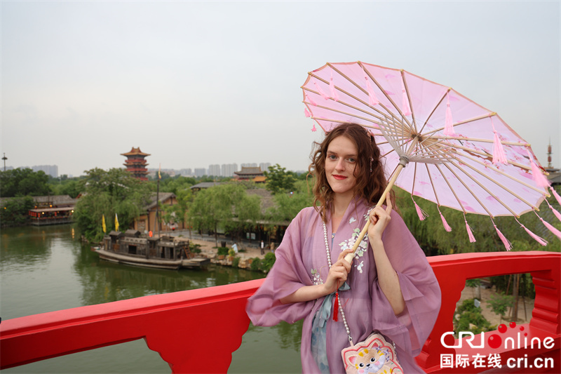 
广州中医院黄牛代挂号电话票贩子号贩子网上预约挂号,住院检查加快,【2023打卡中国】外国网红走进“清明上河图” 在开封来一场“穿越”之旅（组图）