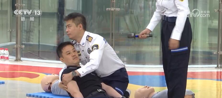 
广州中山眼科医院黄牛代挂号电话票贩子号贩子网上预约挂号,住院检查加快,掌握校园必备急救技能 “120急救大课堂”走进北京市少年宫