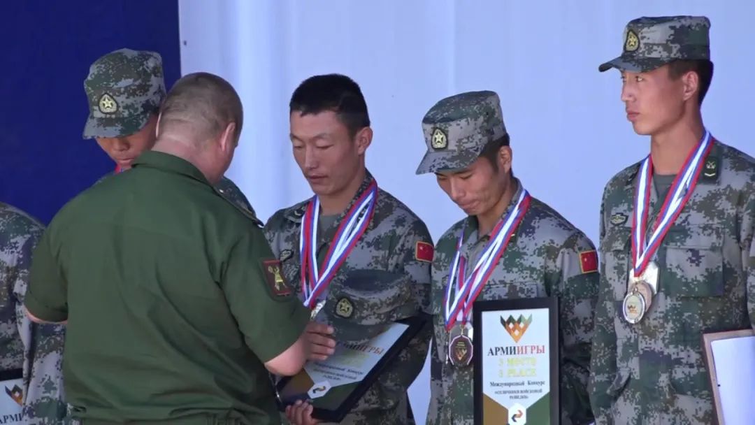 
广州肿瘤医院黄牛代挂号电话票贩子号贩子网上预约挂号,住院检查加快,究竟是怎样的硬汉？韧带断裂还勇夺第一……