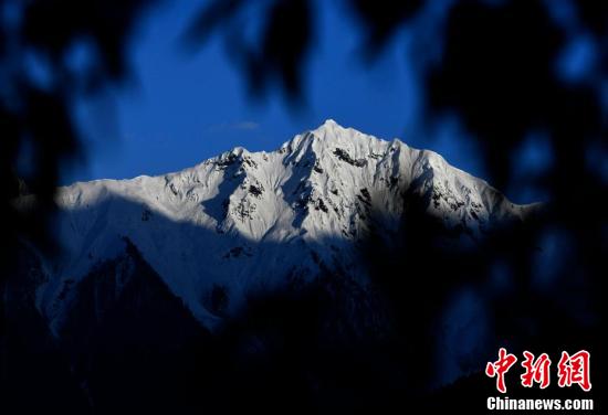 
广州中山一院黄牛代挂号电话票贩子号贩子网上预约挂号,住院检查加快,“冰川之乡”西藏波密景色壮丽