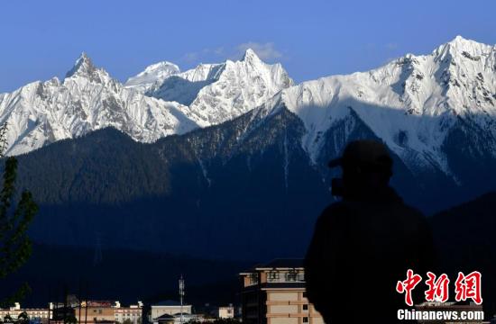 
广州中山一院黄牛代挂号电话票贩子号贩子网上预约挂号,住院检查加快,“冰川之乡”西藏波密景色壮丽