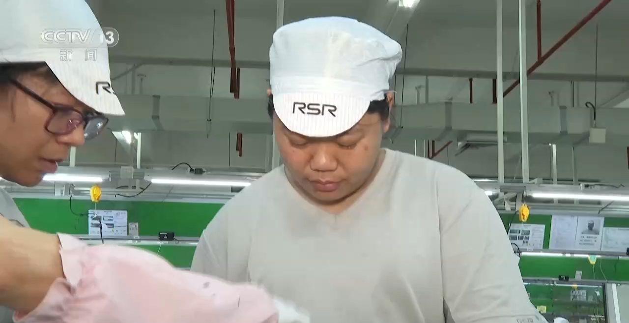 
首都医科大学附属北京口腔医院黄牛代挂号电话票贩子号贩子网上预约挂号,住院检查加快,幼儿园之前谁来带娃？想要幼有所“托” 他们有话说