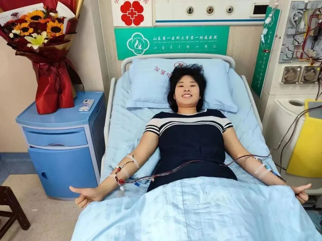 
广州各大医院黄牛代挂号电话票贩子号贩子网上预约挂号,住院检查加快,“18个针眼换你一命，值了！”