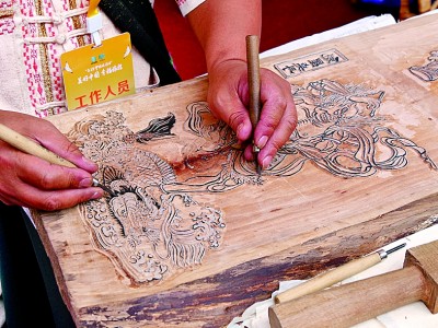 
南京市第一医院黄牛代挂号电话票贩子号贩子网上预约挂号,住院检查加快,“非遗+旅游”：炫出云南文旅民族风