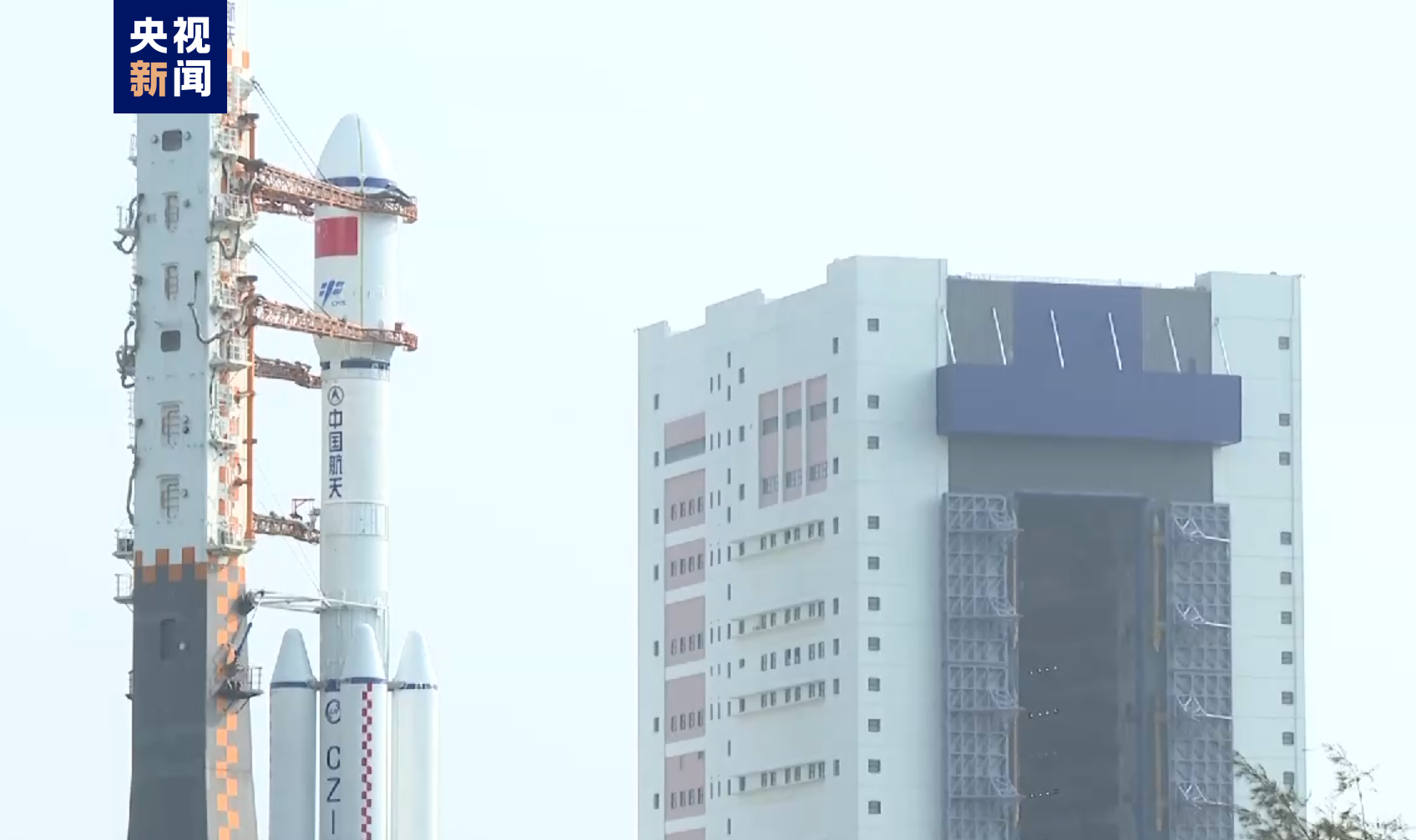 
中山二院黄牛代挂号电话票贩子号贩子网上预约挂号,住院检查加快,天舟六号船箭组合体垂直转运今天进行