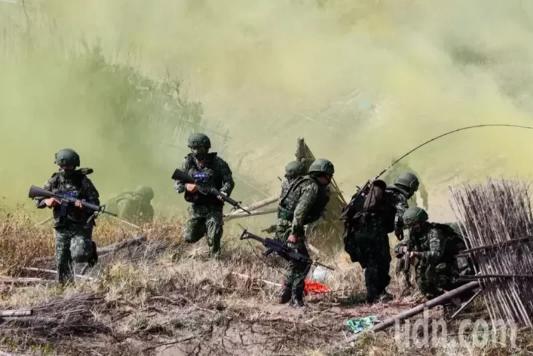 
长春吉大二院黄牛代挂号电话票贩子号贩子网上预约挂号,住院检查加快,台媒：台军志愿役士兵一年提前退伍逾4000人，“创近年新高”