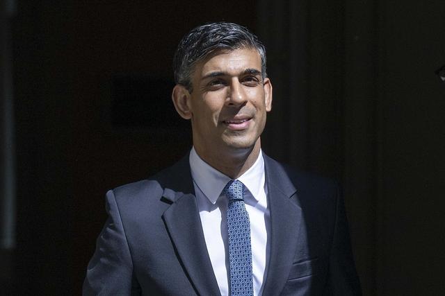 
南京各大医院黄牛代挂号电话票贩子号贩子网上预约挂号,住院检查加快,英国经济学家罗思义：搞砸中英“黄金时代”，英国一些政客太愚蠢