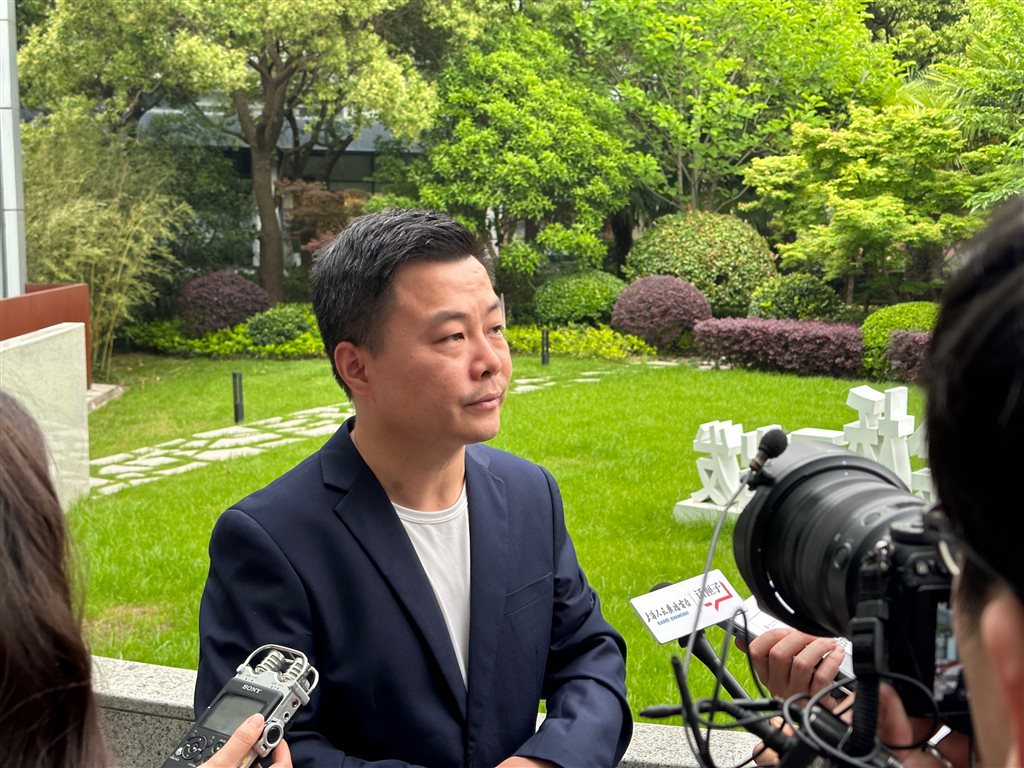 
广州中医院黄牛代挂号电话票贩子号贩子网上预约挂号,住院检查加快,聚焦未来车、智能造、大视讯三大硬核产业 金桥这个产业园打造5G技术策源地｜中国式现代化的长三角实践