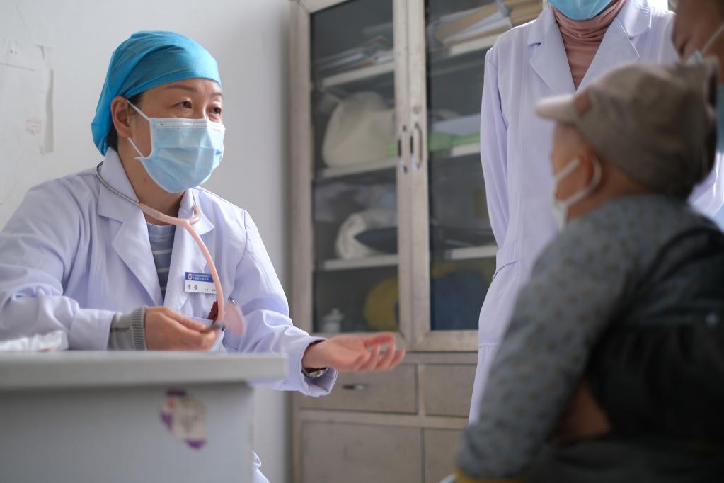 
中国中医科学院望京医院黄牛代挂号电话票贩子号贩子网上预约挂号,住院检查加快,服务体系持续完善、“两癌”筛查范围扩大、儿科医疗资源扩容——我国进一步提升妇女儿童健康水平