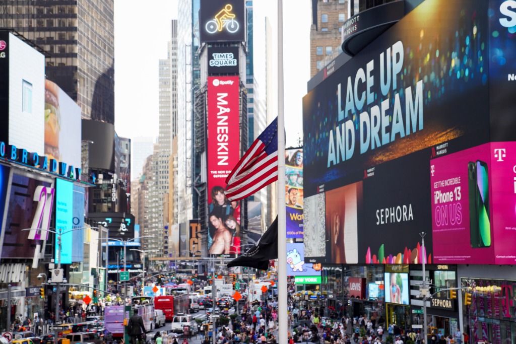 
中山大学孙逸仙纪念医院黄牛代挂号电话票贩子号贩子网上预约挂号,住院检查加快,调查：逾半数成年人认为美国道德价值观“差劲”