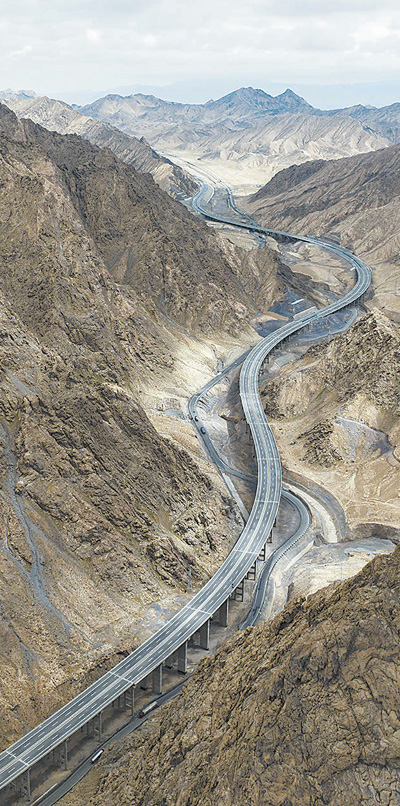 
重庆儿童医院黄牛代挂号电话票贩子号贩子网上预约挂号,住院检查加快,筑路架桥建高速 西部发展更有力（新时代画卷）