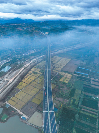 
重庆儿童医院黄牛代挂号电话票贩子号贩子网上预约挂号,住院检查加快,筑路架桥建高速 西部发展更有力（新时代画卷）