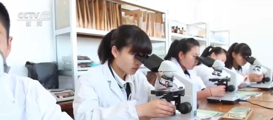 
江苏省中医院黄煌的号黄牛代挂号电话票贩子号贩子网上预约挂号,住院检查加快,以产业需求为导向 我国将增约200所高职院校和应用型本科院校