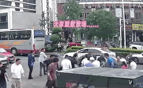 
北京肿瘤医院黄牛代挂号电话票贩子号贩子网上预约挂号,住院检查加快,摩托车司机被卷车底，21人36秒抬车救人！