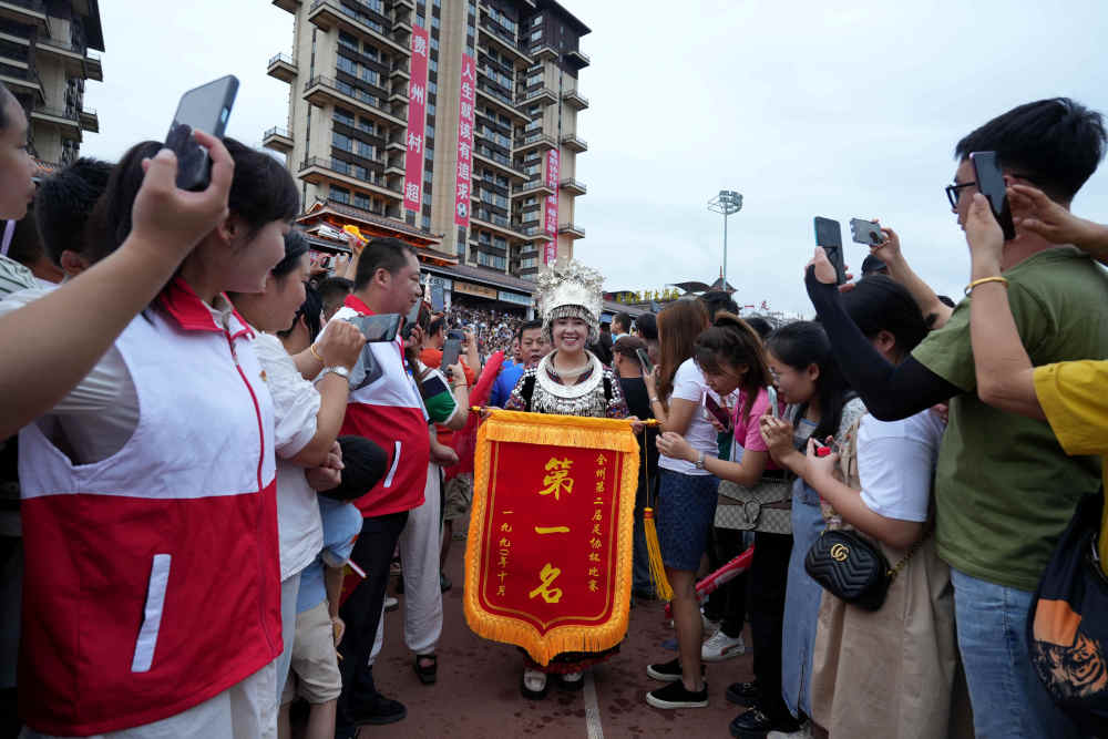 
南京金陵医院黄牛代挂号电话票贩子号贩子网上预约挂号,住院检查加快,新华全媒+|贵州“村超”的“超级周末”