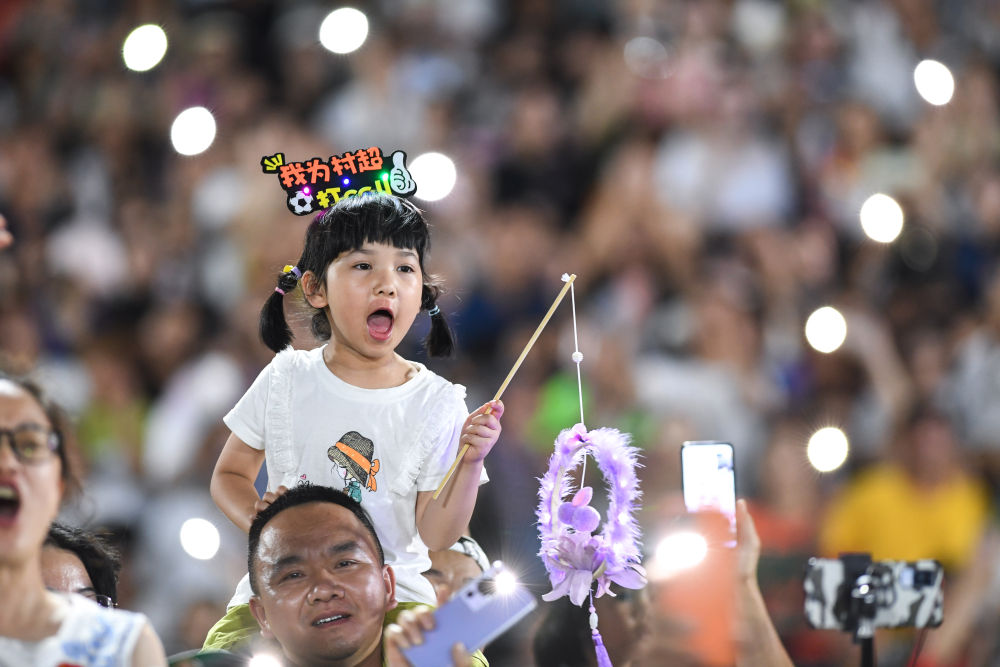 
南京金陵医院黄牛代挂号电话票贩子号贩子网上预约挂号,住院检查加快,新华全媒+|贵州“村超”的“超级周末”