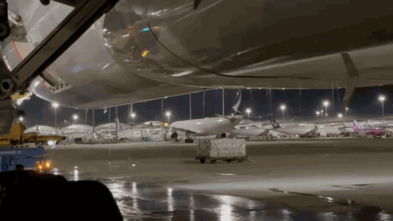 
天津儿童医院黄牛代挂号电话票贩子号贩子网上预约挂号,住院检查加快,港媒：国泰客机漏水，深夜停飞延误，同航线日前发生事故致11人伤