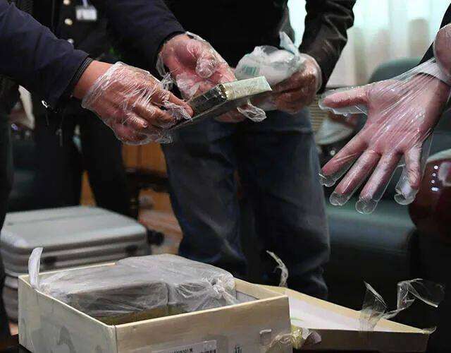 
代挂姜玉武的号黄牛代挂号电话票贩子号贩子网上预约挂号,住院检查加快,美国甩给中国的“毒锅”，我们不背！