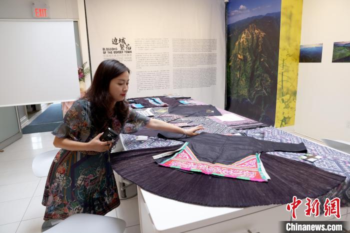 
首都医科大学附属北京胸科医院黄牛代挂号电话票贩子号贩子网上预约挂号,住院检查加快,中国湘西通道民族影像展在加拿大多伦多举行