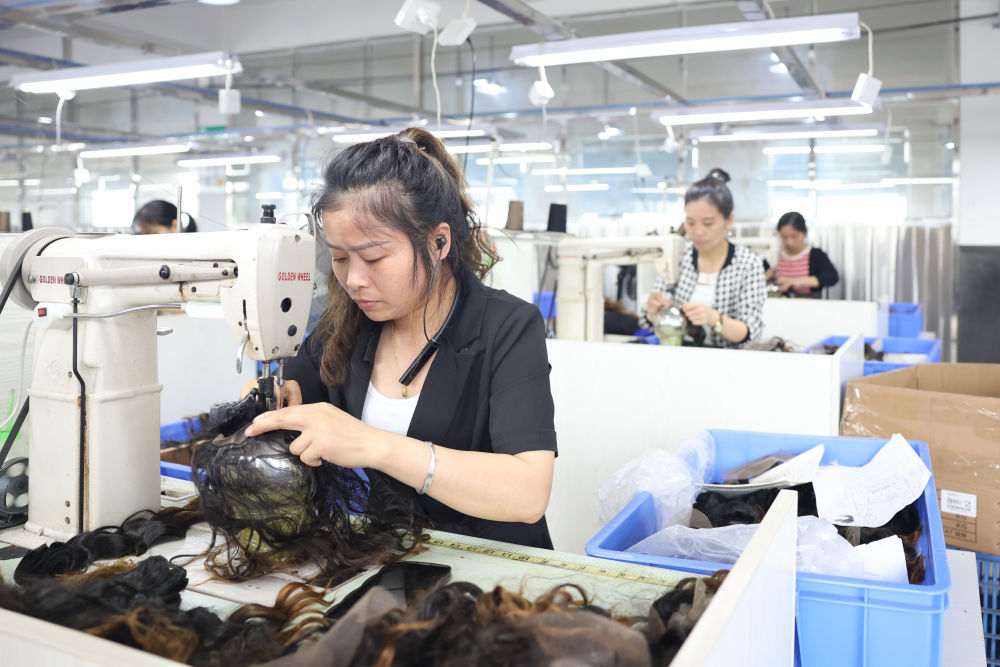 
上海眼耳鼻喉科医院黄牛代挂号电话票贩子号贩子网上预约挂号,住院检查加快,中国假发的非洲之旅