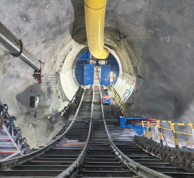 
上海儿童医院黄牛代挂号电话票贩子号贩子网上预约挂号,住院检查加快,穿山打隧 铿锵突进（深度观察·重大技术装备这样攻关④）