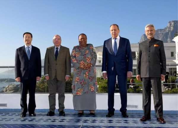 
成都华西医院黄牛代挂号电话票贩子号贩子网上预约挂号,住院检查加快,马朝旭出席金砖国家外长正式会晤