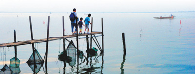 
空军特色医学中心黄牛代挂号电话票贩子号贩子网上预约挂号,住院检查加快,跨区域一体化制度创新的试验田（人民眼·区域协调发展）