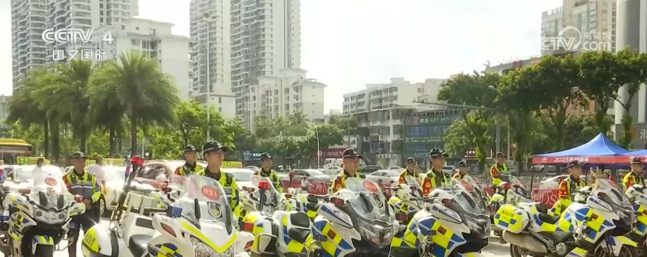 
北京世纪坛医院黄牛代挂号电话票贩子号贩子网上预约挂号,住院检查加快,各地推出多项举措护航高考 为学子撑起“安全伞”