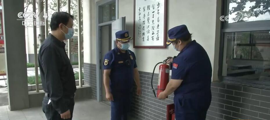 
北京世纪坛医院黄牛代挂号电话票贩子号贩子网上预约挂号,住院检查加快,各地推出多项举措护航高考 为学子撑起“安全伞”