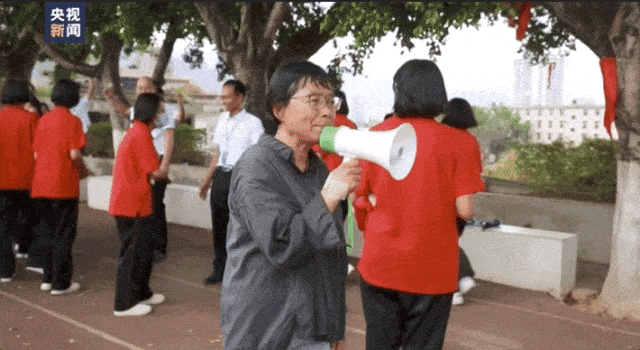 
天津各大医院黄牛代挂号电话票贩子号贩子网上预约挂号,住院检查加快,高考结束，她又“躲”了起来……