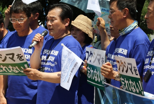 
西安各大医院黄牛代挂号电话票贩子号贩子网上预约挂号,住院检查加快,韩议员岸田官邸外抗议核污染水排海，被执政党批“丢人现眼到国际”