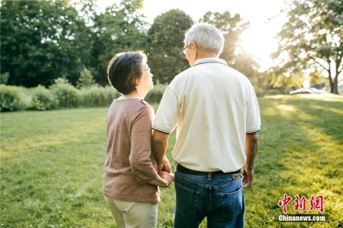 
杭州市三医院黄牛代挂号电话票贩子号贩子网上预约挂号,住院检查加快,养老金开始上涨！你的养老金涨了多少钱？