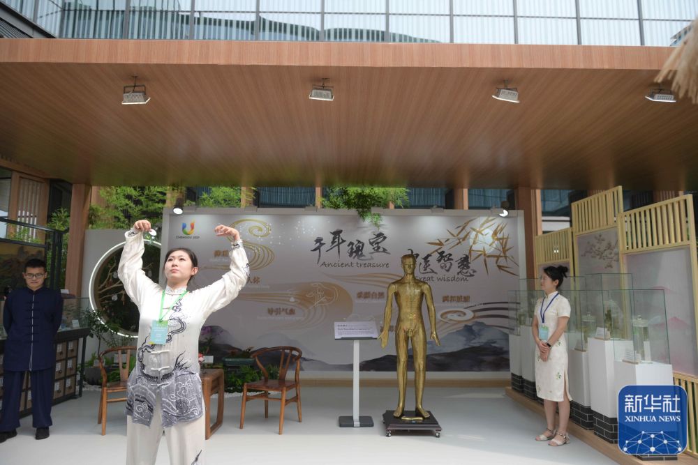 
北京儿研所黄牛代挂号电话票贩子号贩子网上预约挂号,住院检查加快,新华社记者带您探访成都大运会主媒体中心