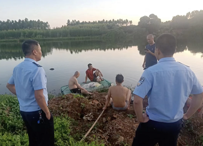 
长春吉大一院黄牛代挂号电话票贩子号贩子网上预约挂号,住院检查加快,10多分钟救4人，一度力竭到休克，他说……