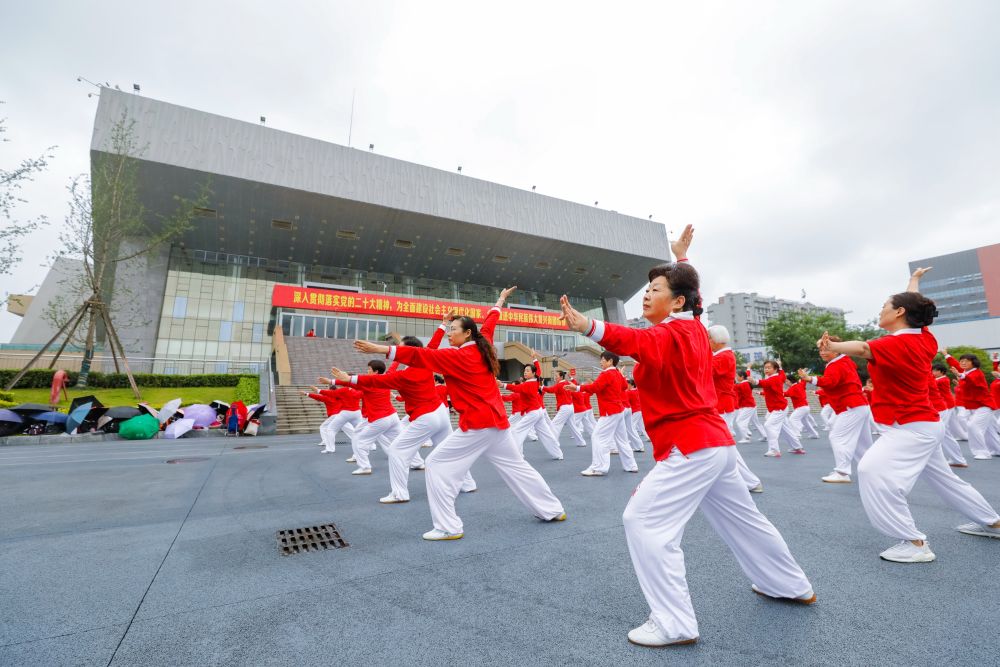 
东直门医院黄牛代挂号电话票贩子号贩子网上预约挂号,住院检查加快,成都，一切就绪 | 场馆篇：城市的生态样板和惠民遗产