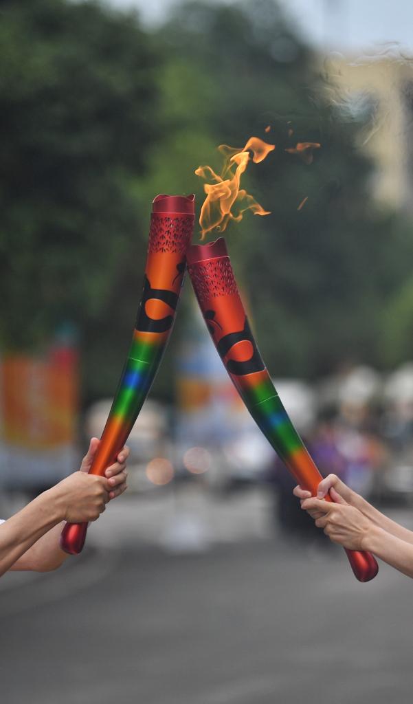 
南方医科大学南方医院黄牛代挂号电话票贩子号贩子网上预约挂号,住院检查加快,成都大运会火炬传递成都站第三日152棒火炬手接力传递