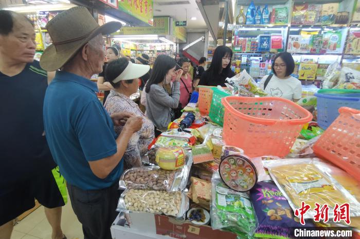 
北京妇产医院黄牛代挂号电话票贩子号贩子网上预约挂号,住院检查加快,中越边境东兴口岸人气满满 边贸和旅游火热