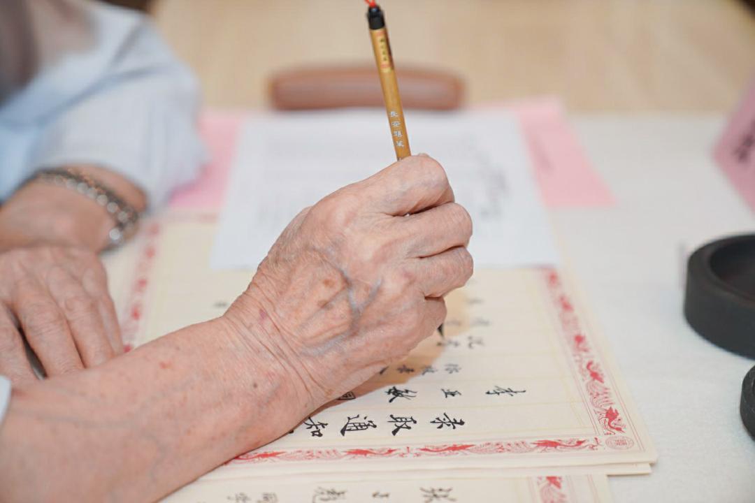 
北京西苑医院黄牛代挂号电话票贩子号贩子网上预约挂号,住院检查加快,已连续17年！他们一出手，全网羡慕了