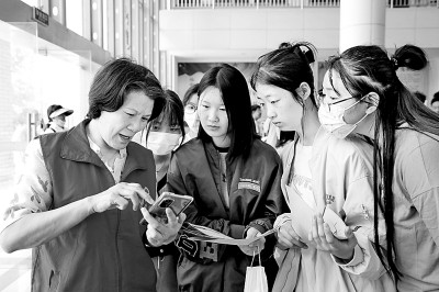 
北京中医药大学东直门医院黄牛代挂号电话票贩子号贩子网上预约挂号,住院检查加快,科研助理：为大学生就业创造新机会